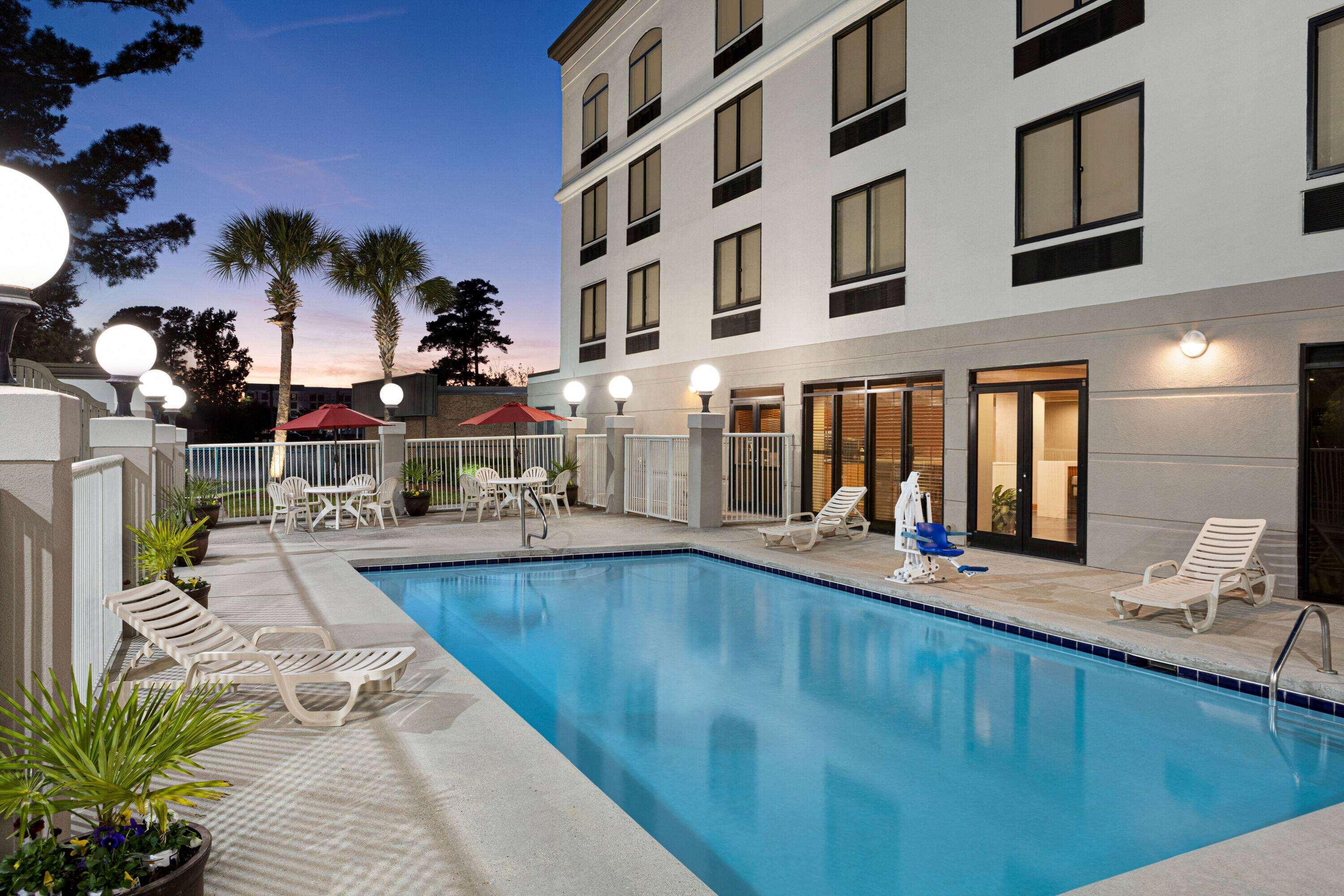 Wingate By Wyndham Wilmington Hotell Exteriör bild