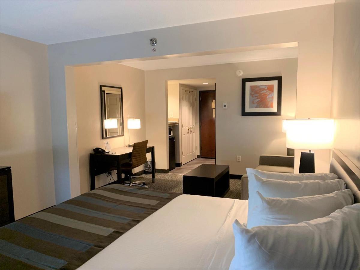 Wingate By Wyndham Wilmington Hotell Exteriör bild